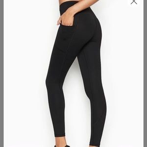 Black VS pocket led knockout leggings